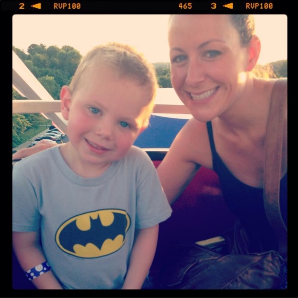 Meet your Posher, Jennifer - Picture 1 of 1